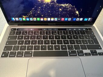 MacBook Pro 13" M2 2022 TOP STAV - 3