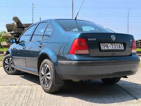 Volkswagen Bora 1.6i - 3