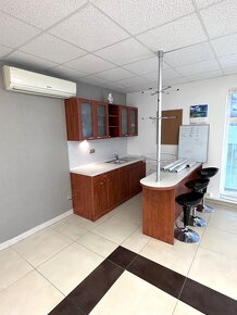 Obchodný priestor 105 m2 prízemie Galanta 500 €/mesiac - 3