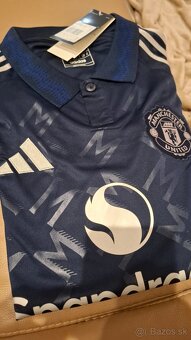 dres Manchester United - 3