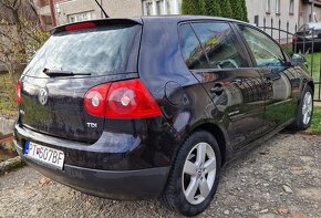 VW Golf 5 - 3