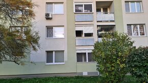 Na predaj 3-izbový byt s balkónom v centre Galanty - 3