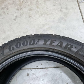 Zimné pneumatiky 245/45 R19 GOODYEAR RSC DOT3419 - 3