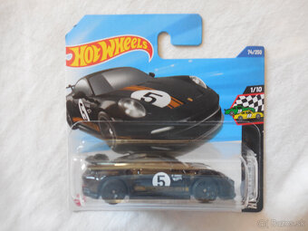 Autíčka Hot Wheels - 3