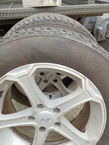 Kia Sportage 225/60 R17 - 3