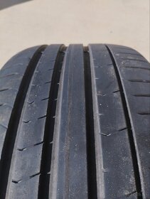 pirelli p zero 245/35 R20 - 3