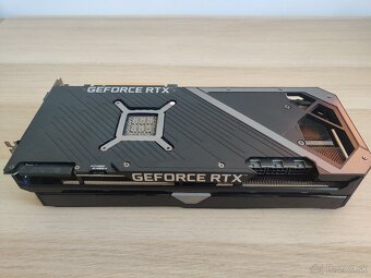 ASUS ROG STRIX GeForce RTX 3090 GAMING O24G - 3