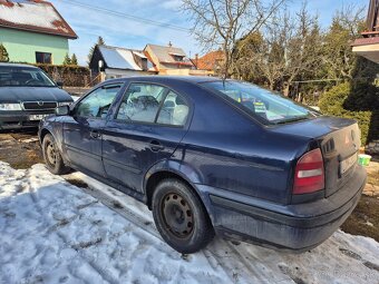 Škoda Octavia nepojazdná - 3