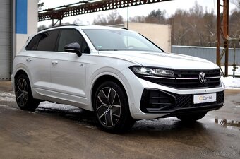 |REZERVOVANÉ| Volkswagen Touareg R-Line 3.0 TDI Záruka |DPH| - 3