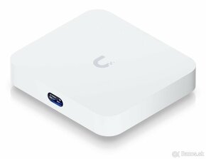 Ubiquiti UniFi Cloud Gateway Ultra - 3