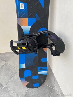 Snowboard Burton s viazaním - 3