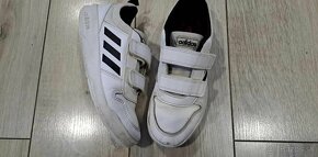 adidas tenisky velkost 33 . - 3