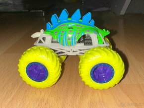 Hot Wheels - svietiace v tme - autíčko a monster truck - 3