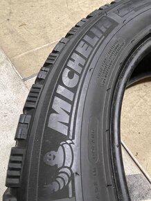 Michelin 215/60 R17C 4x=140€ - 3