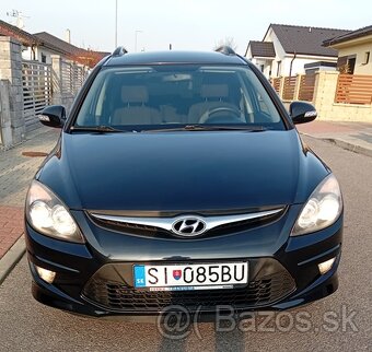 Hyundai i30cw automat 2011, 134 800 km - 3