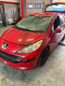 Peugeot 207 1.4 HDI 8HX - diely  z vozu - 3