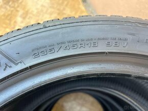 235/45 R18 zimné Dunlop 6mm - 3