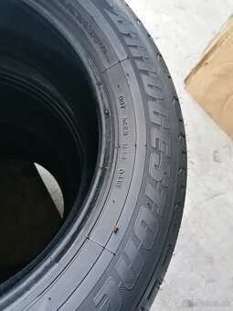 Letné pneu = 255/55 R19 = BRIDGESTONE - 3