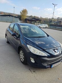 Peugeot 308 1.4 70kw manuál - 3