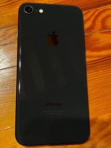 iPhone 8 - 3