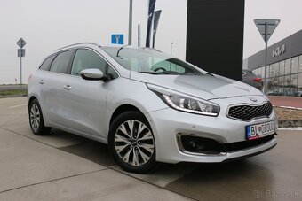 Kia Cee´d SW 1.6 CRDi VGT Platinum A/T - 3