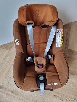 maxi cosi pearl 360 cognac + základňa Familyfix 360 - 3