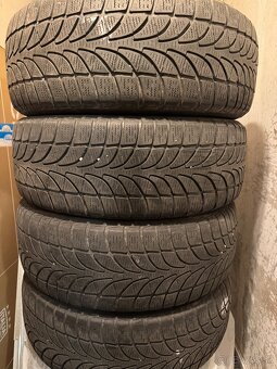 Predám 4ks Bridgestone blizzak zimnne 215/60 r16 - 3