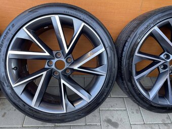 VEGA  orig.skoda Superb3V  5x112  8j x19   ET 44 VW 235 40 R - 3