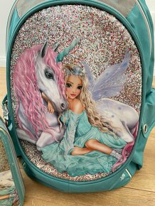 Školská taška a peračník Fantasy model - 3