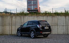 Chevrolet Captiva 2.2d 4x4 7miestne - 3