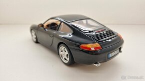 1:18 PORSCHE 911 997 - 3