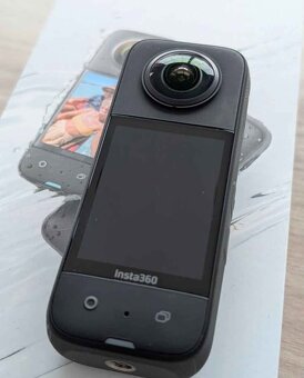 Insta 360 X - 3