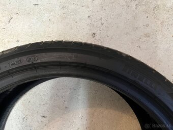 Pirelli 235/35 R19 - 3