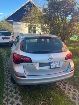 Opel Astra J 1.7CDTI 92kw - 3