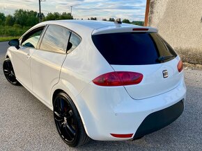 Seat Leon Cupra R-265 2.0TFSI-195KW-Bixenon-Navi-Swiss - 3