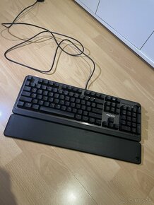 Roccat Pyro mechanicka klavesnica - 3