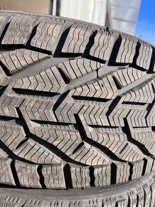 225/40r18  zimne - 3