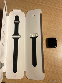 Apple Watch SE 2020 44mm - 3