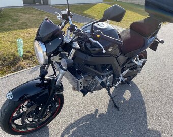 SUZUKI SV 650, Black edition, kúp. SR, 2.majitel - 3