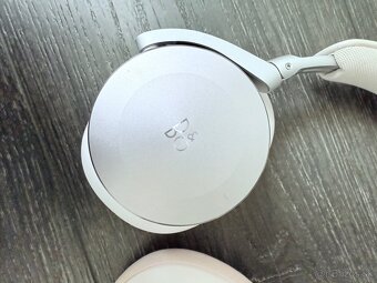 BANG & OLUFSEN BEOPLAY H95 WHITE - 3