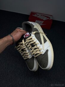 Nike x Travis Scott Air Jordan 1 Low OG "Reverse Mocha" - 3