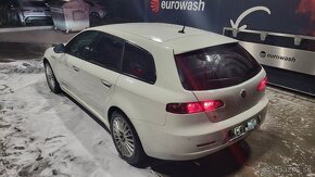 Alfa romeo 159 rv:2009 271tis.najazd - 3