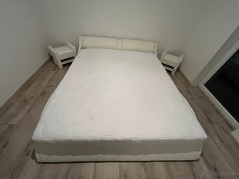 Manželská posteľ CORIUM 180x200 + nočné stolíky. - 3