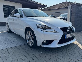 Lexus Is300h biela perlet - 3