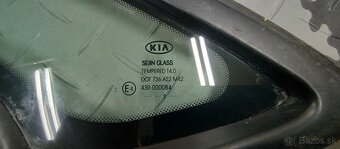 Kia Ceed II 2 JD 2012 - 2018 prave sklo okno trojuholnik - 3