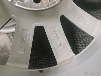 5X112 R18 AUDI 8.0J ET39 - 3