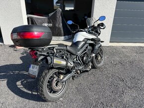 Triumph Tiger 800 - 3