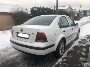 Volkswagen Bora 1.9 sdi 50kw - 3