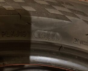 235/50r19  99V  M+S - 3