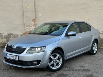 PREDÁM Škoda Octavia 2.0 TDI Elegance / Style DSG / Webasto - 3